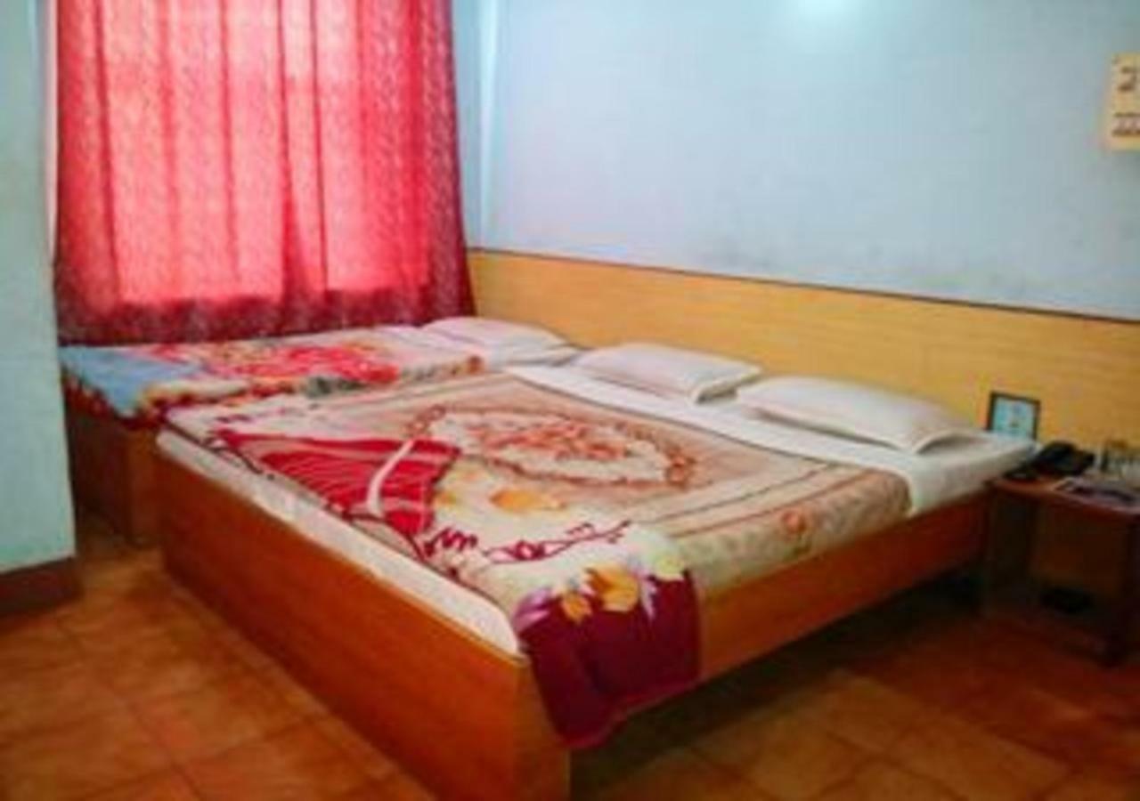 גווהטי Hotel Brindavan מראה חיצוני תמונה