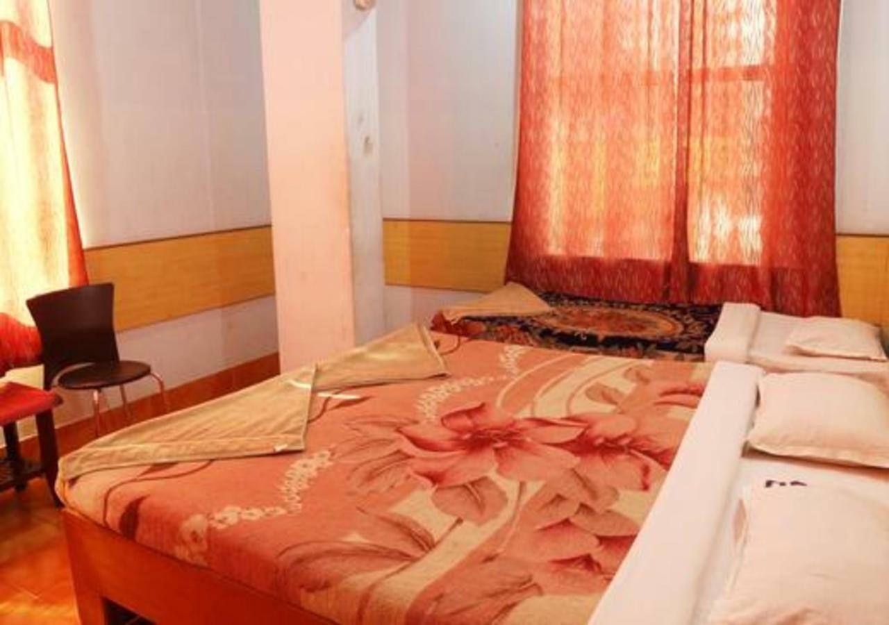 גווהטי Hotel Brindavan מראה חיצוני תמונה