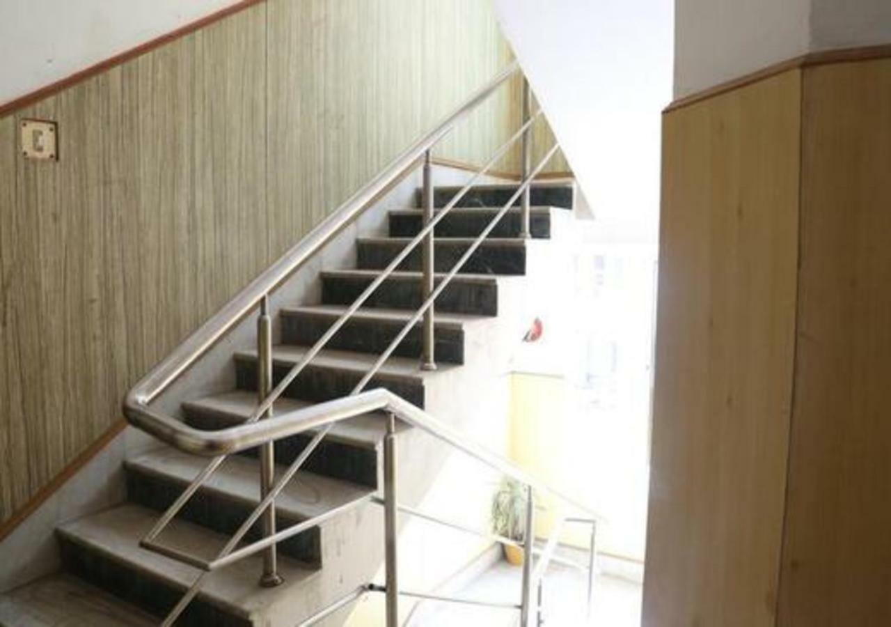 גווהטי Hotel Brindavan מראה חיצוני תמונה