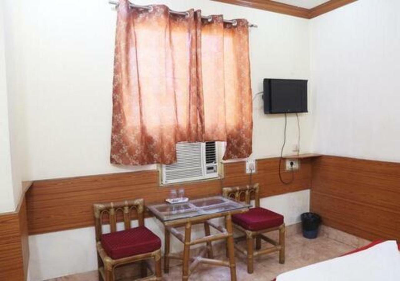 גווהטי Hotel Brindavan מראה חיצוני תמונה