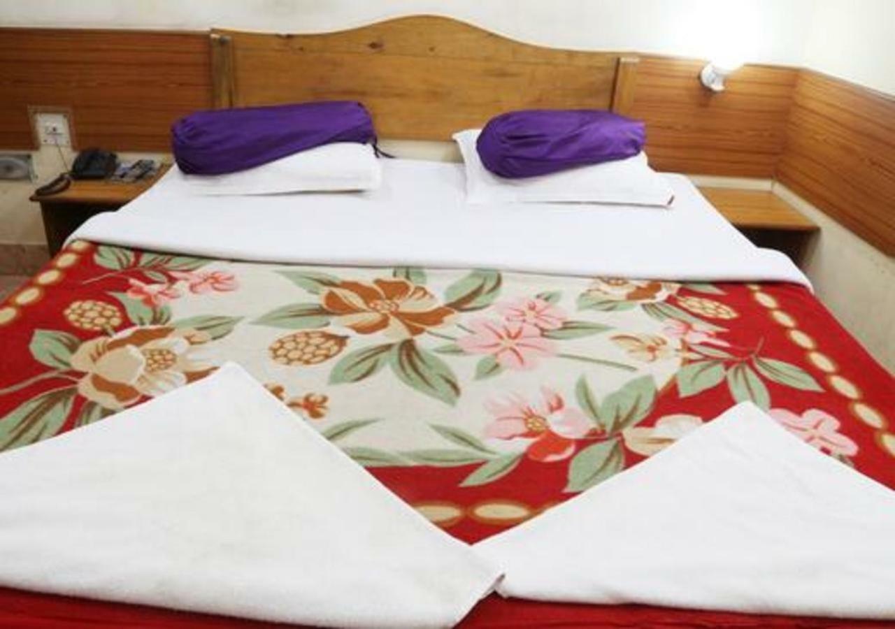 גווהטי Hotel Brindavan מראה חיצוני תמונה