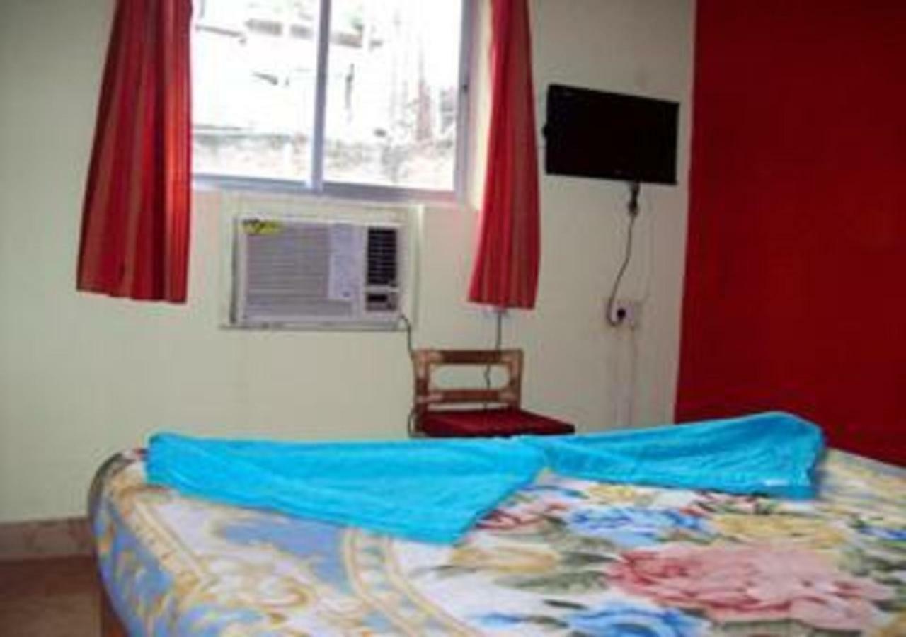 גווהטי Hotel Brindavan מראה חיצוני תמונה